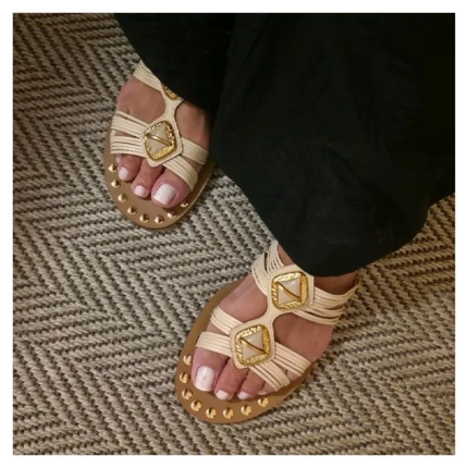 Rasteira Creme Ferrucci