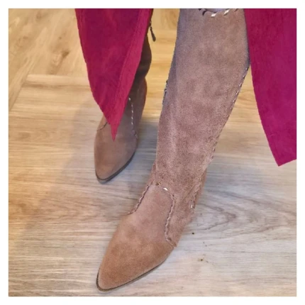 Bota Klaus Rosana