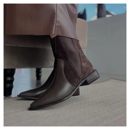 Bota Chelsea Carrano