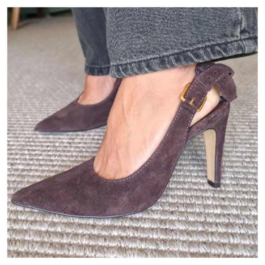 Scarpin Marrom Carrano