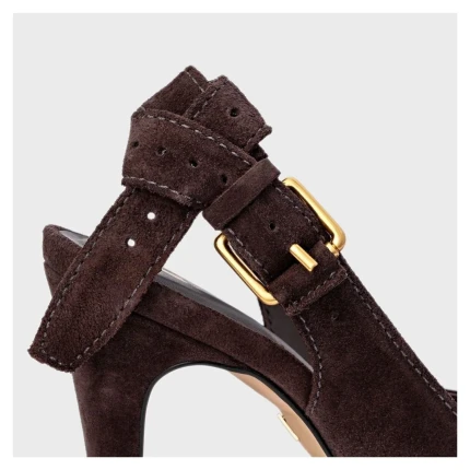 Scarpin Marrom Carrano