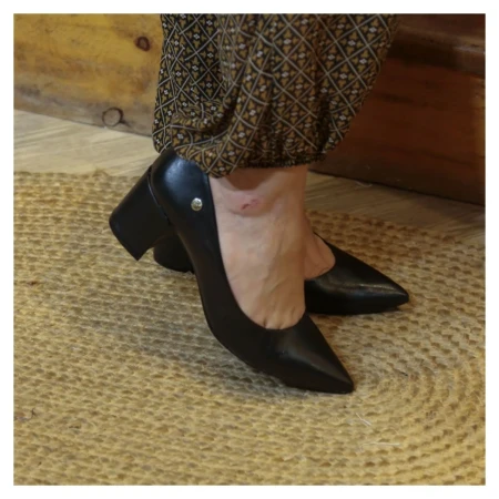 Scarpin Preto Giulia Domna