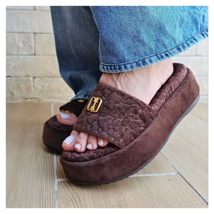 Flat Form Maya Carmim