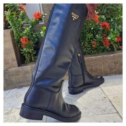 Bota Montaria Schutz