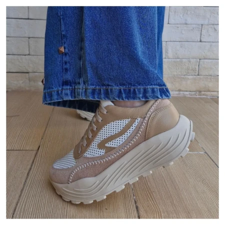 Tênis Tons Neutros Orcade