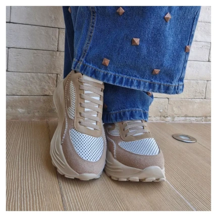 Tênis Tons Neutros Orcade