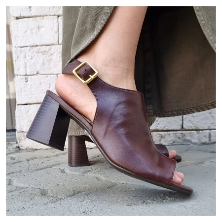 Slingback Couro Giulia Domna