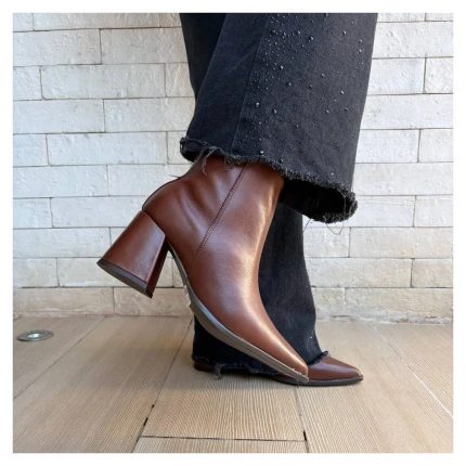 Bota Klaus Cristina