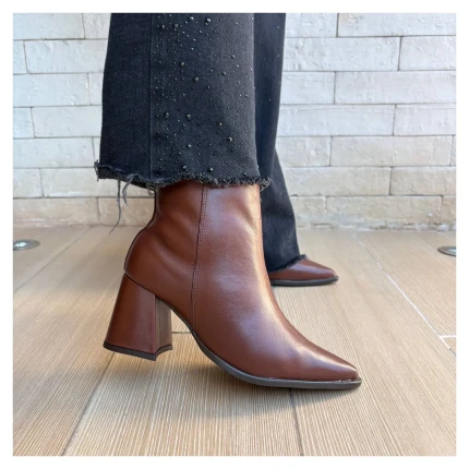 Bota Klaus Cristina