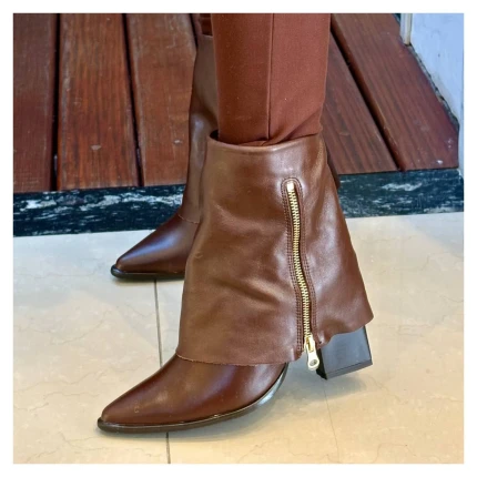 Bota Klaus Tânia