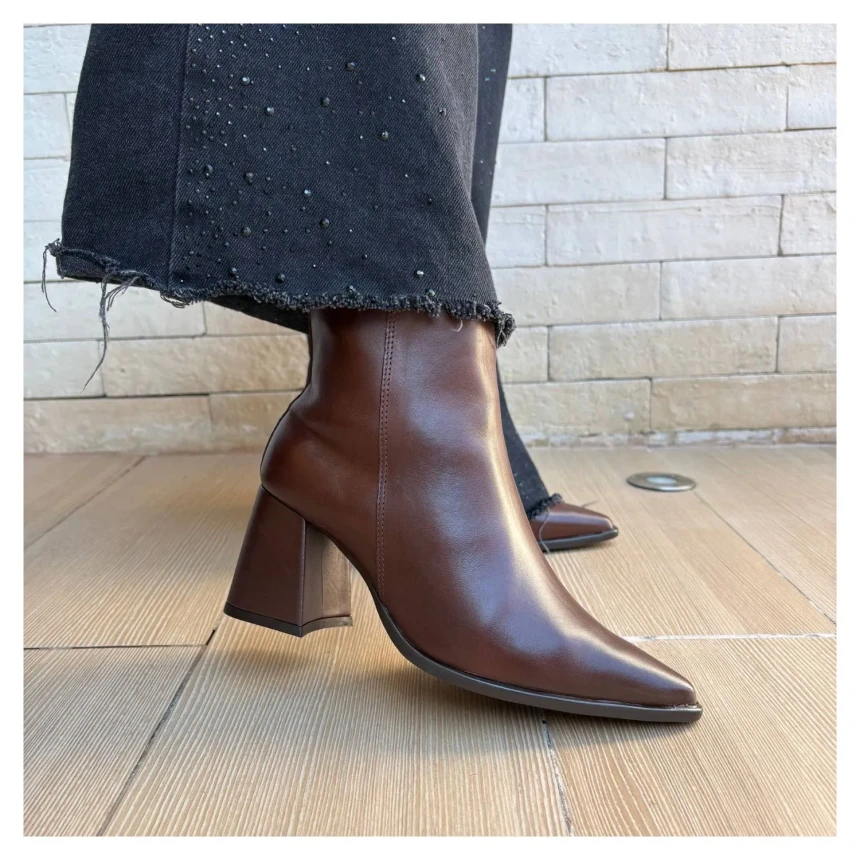 Bota Klaus Cristina