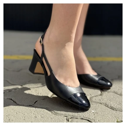 Scarpin Slingback Couro Arezzo