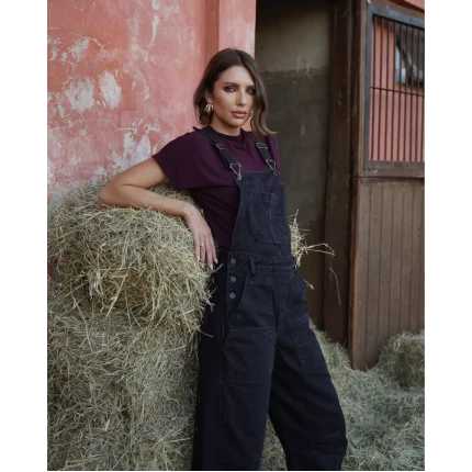 Jardineira Jeans Preto
