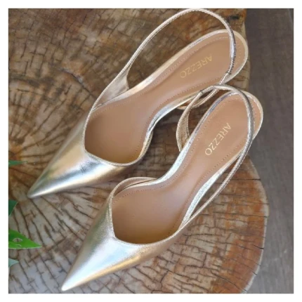 Scarpin Dourado Arezzo