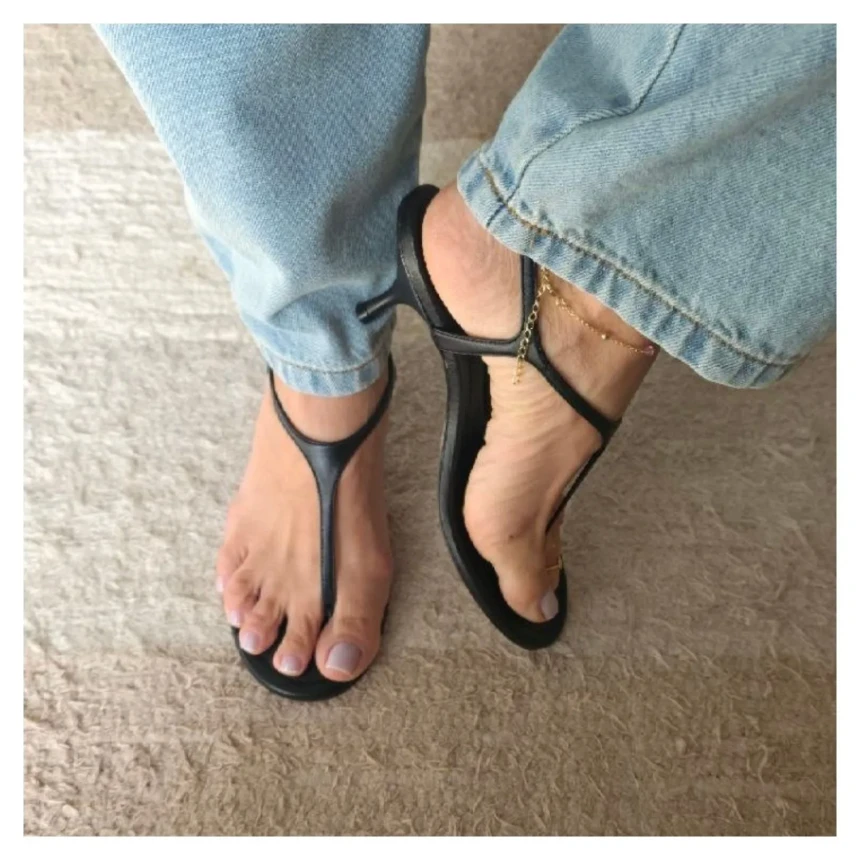 Sandalia Thong Arezzo