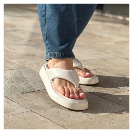 Flat Thong Carrano