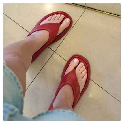 Flat Thong Carrano