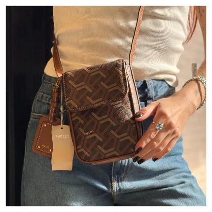 Bolsa Couro Transversal Arezzo