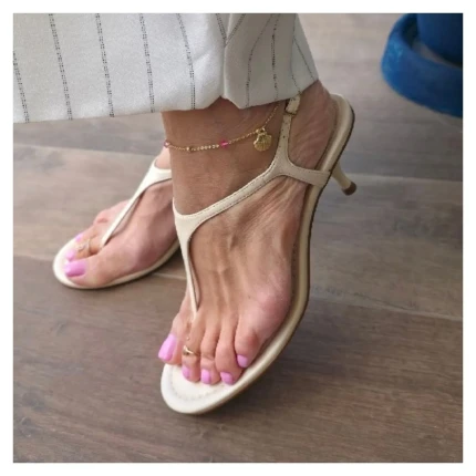Sandalia Thong Arezzo