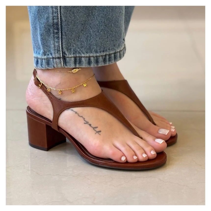Sandalia Couro Arezzo