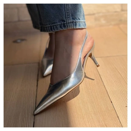 Scarpin Prateado Arezzo