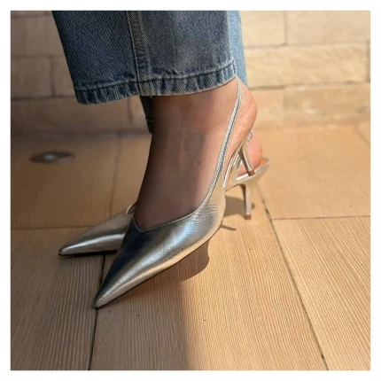 Scarpin Prateado Arezzo