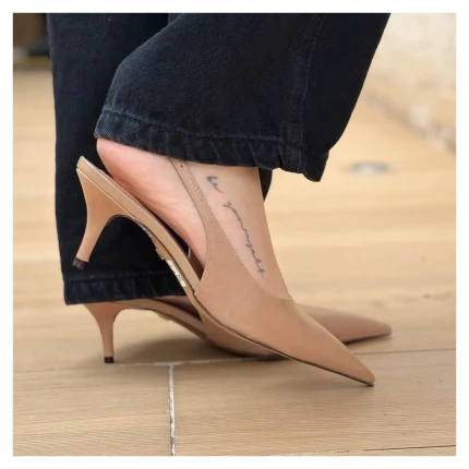 Scarpin Slingback Couro Arezzo