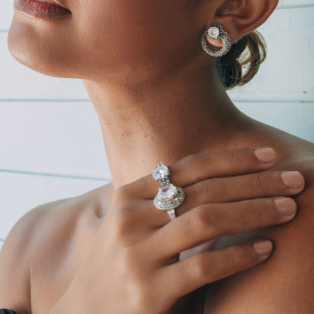 Anel Prata Zircônia Oval c/ Lateral Marcassita