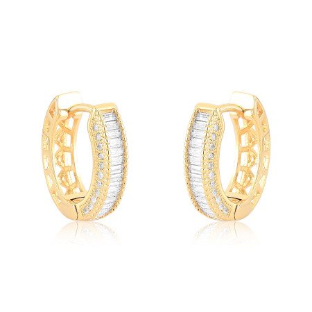 Argola Click Oval c/ Zircônias Baguete Central e Fileiras Laterais Cravejadas 16mm Folheada a Ouro 18k