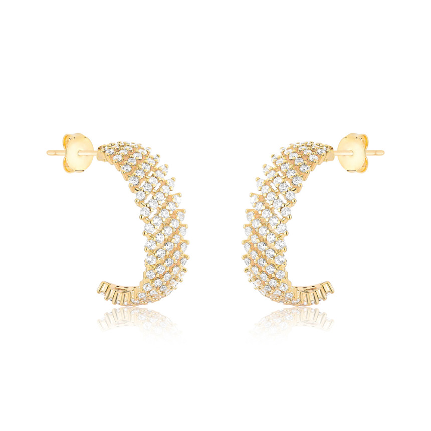 Brinco Meia Argola Linhas Diagonais Cravejadas 24mm Folheado a Ouro 18k