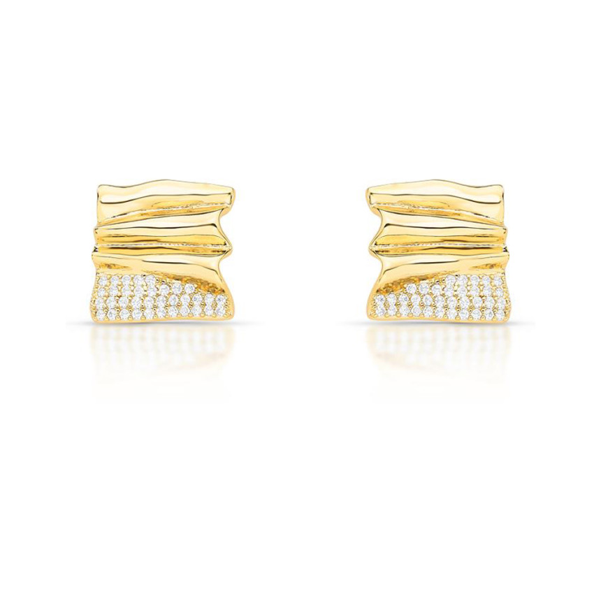 Brinco Fixo Quadrado Efeito "Amassado" Cravejado Folheado a Ouro 18k