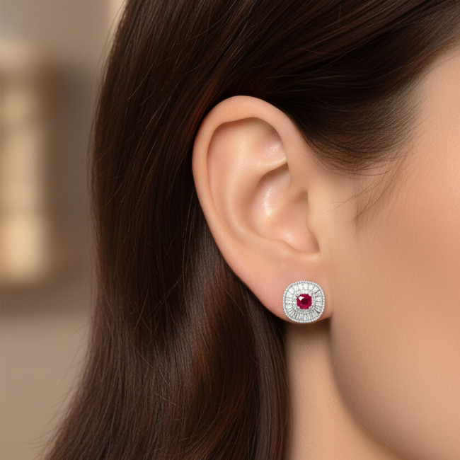 Conjunto Prata c/ Ródio Quadrado c/ Zircônia Rubi Central e Borda Cravejada 10mm