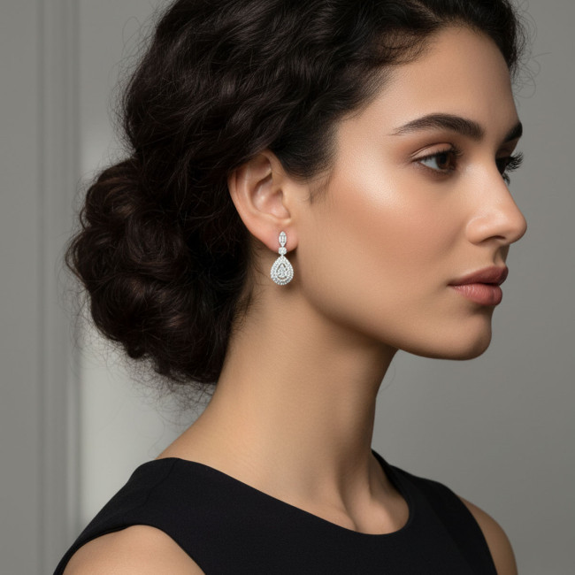 Brinco Prata c/ Ródio Gota Suspenda Cravejada