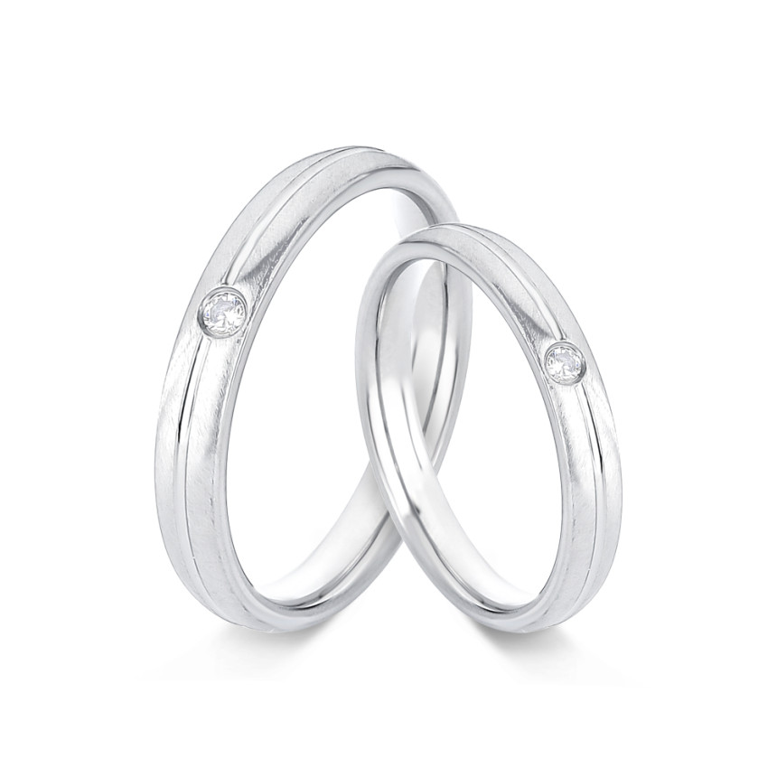 Aliança de Compromisso Aço Acetinado c/ Friso Liso Central e Zircônia / 3mm (Valor da unidade)