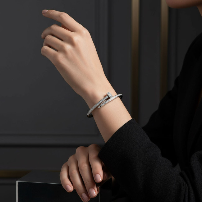 Bracelete Prata c/ Ródio "Prego" Cravejado