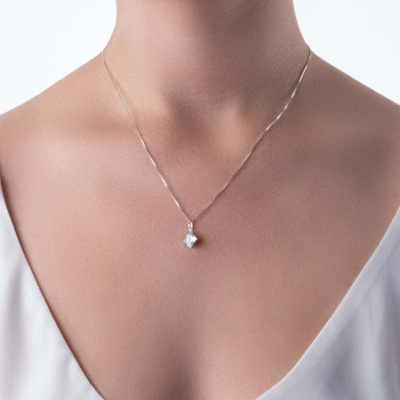 Gargantilha Prata c/ Pingente Ponto Luz Quadrado 8mm