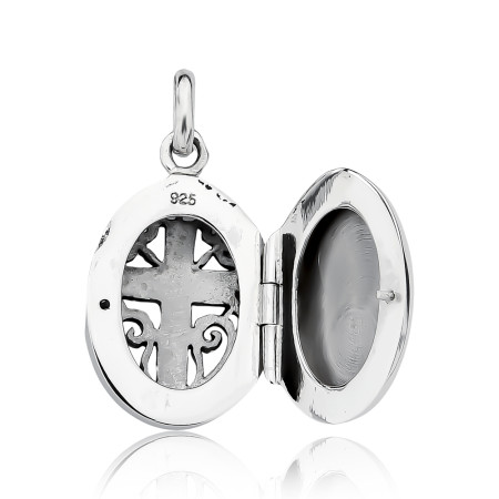 Pingente de Prata Relicário Oval Vazado Cruz Envelhecido