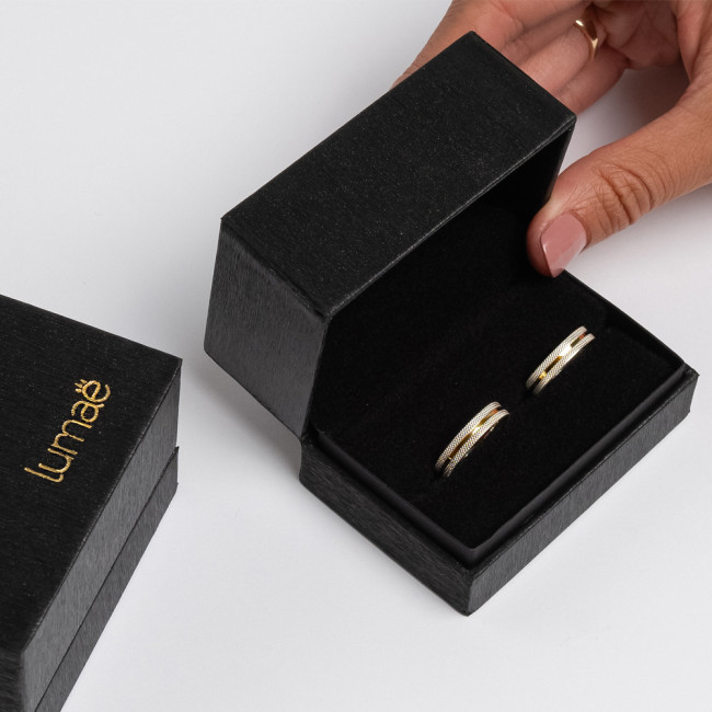 Aliança de Compromisso Prata Rutilada c/ Filete de Ouro / 4mm (Valor da unidade)