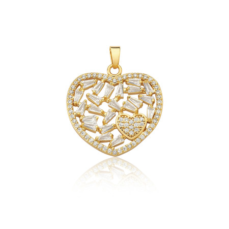 Pingente Coração Vazado detalhe c/ Coração Interno Cravejado Folheado a Ouro 18k