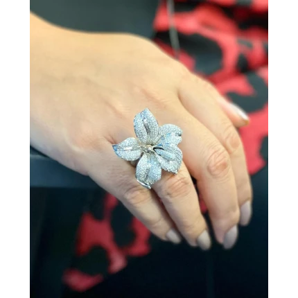 Anel Flor com Diamantes