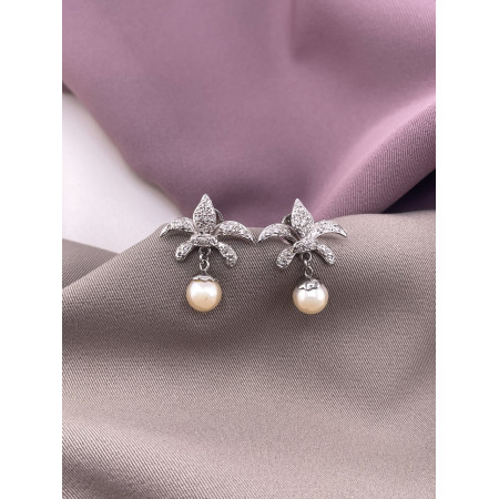 Brincos Flor-de-Lis com Pérola