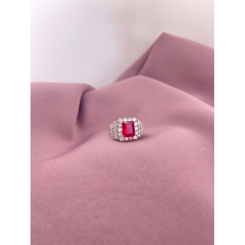 Anel Rubi com Diamantes