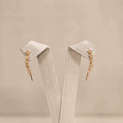 Brincos Ear Cuff com  Diamantes