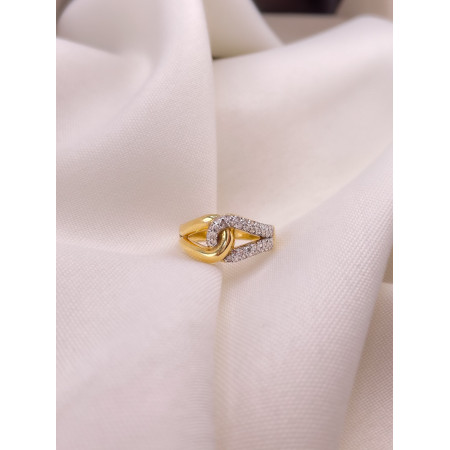 Anel Entrelaçado com Diamantes