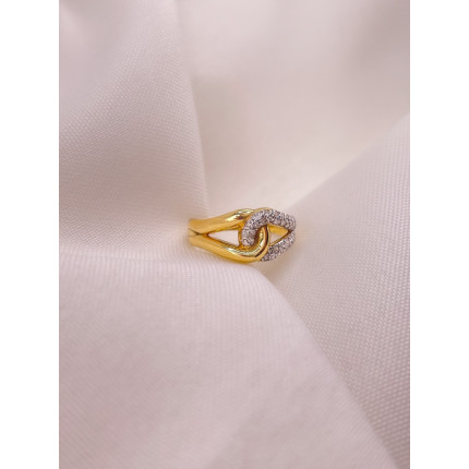Anel Entrelaçado com Diamantes