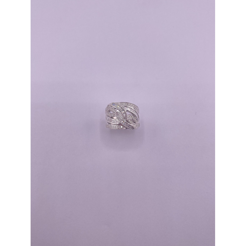 Anel com Diamantes