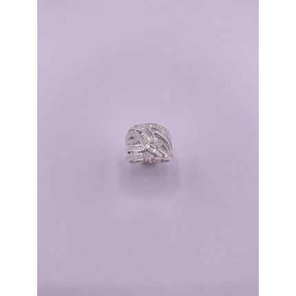 Anel com Diamantes