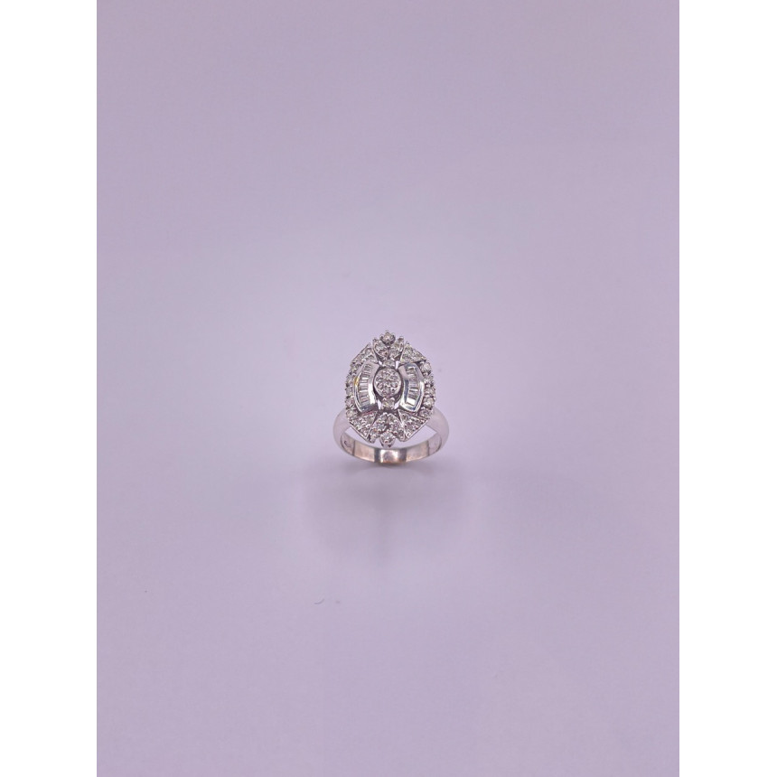 Anel com Diamantes