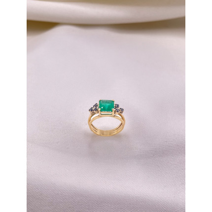 Anel Esmeralda e Diamantes Negros