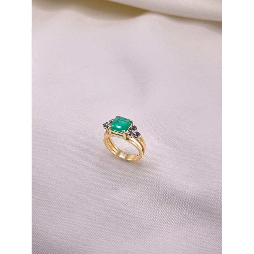 Anel Esmeralda e Diamantes Negros